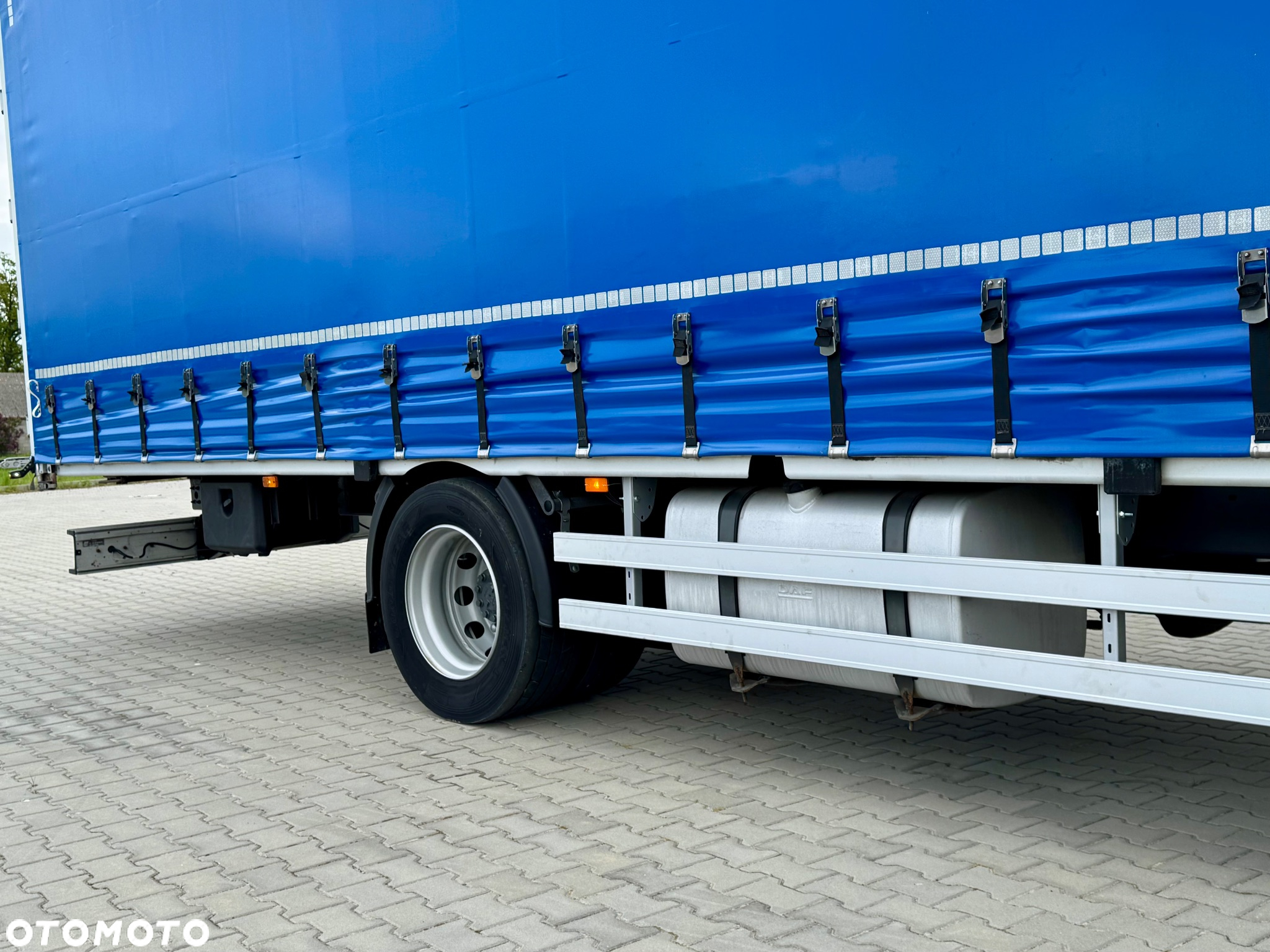 DAF CF 320 / FIRANKA / 24 EUROPALETY / SYPIALKA / AUTOMAT / KLIMA POSTOJOWA / 8 960 KG ŁADOWNOŚCI / 2017 ROK - 13