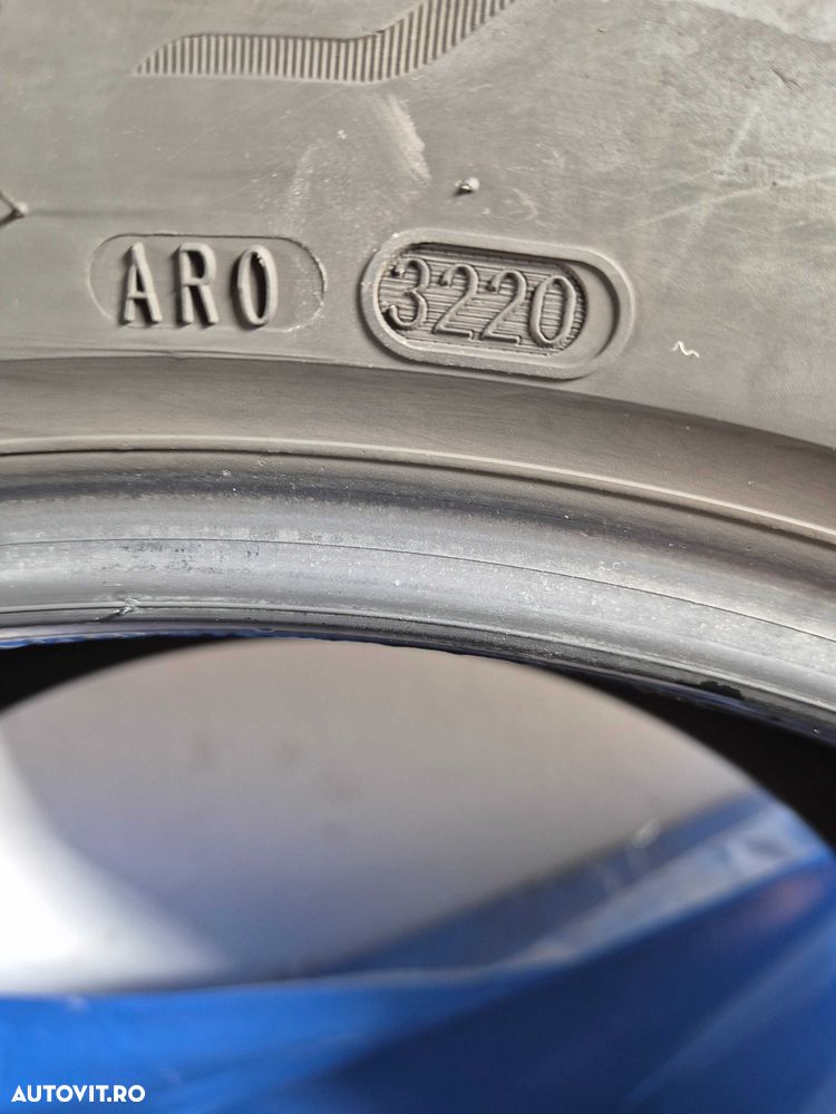 305/40/20 275/45/20 Bridgestone - 8