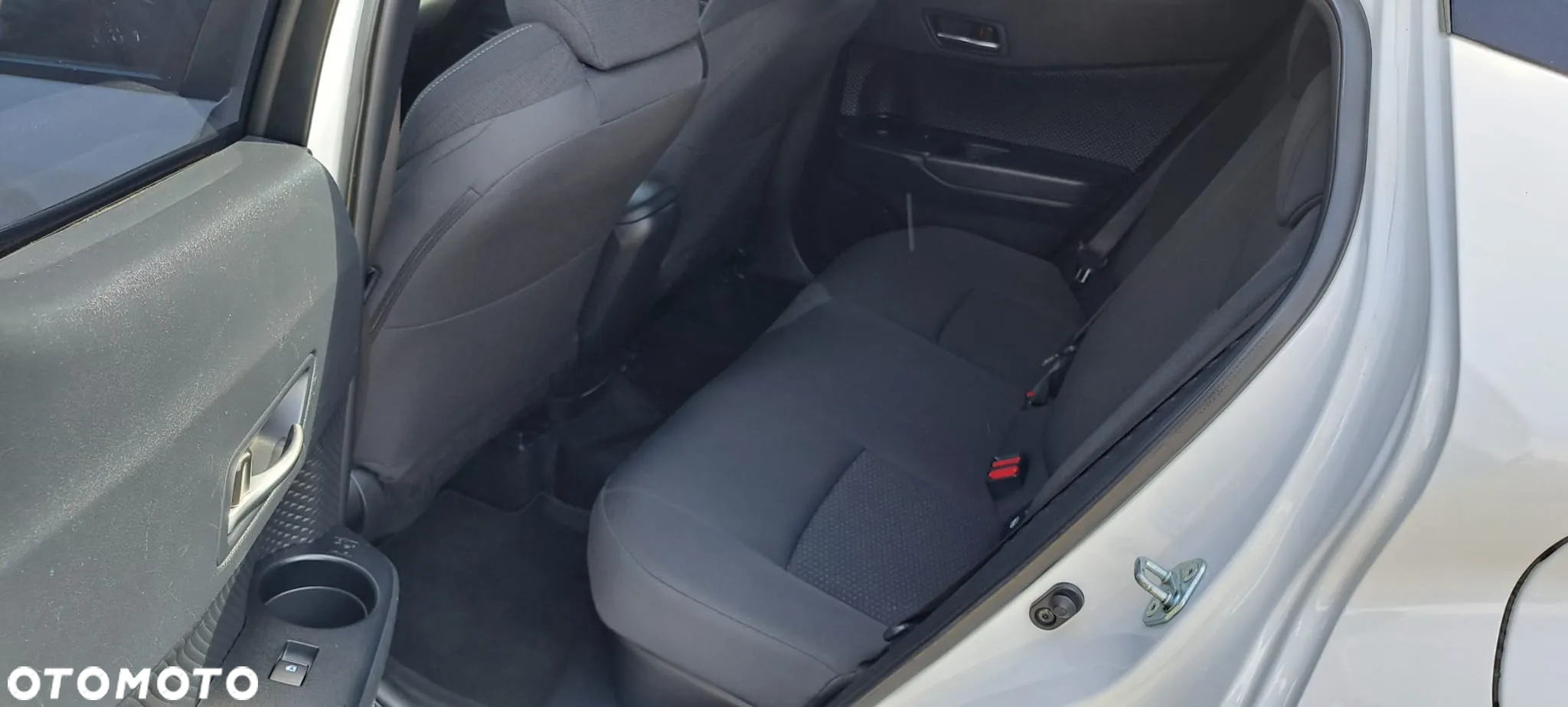 Toyota C-HR 1.8 Hybrid Black&White - 22