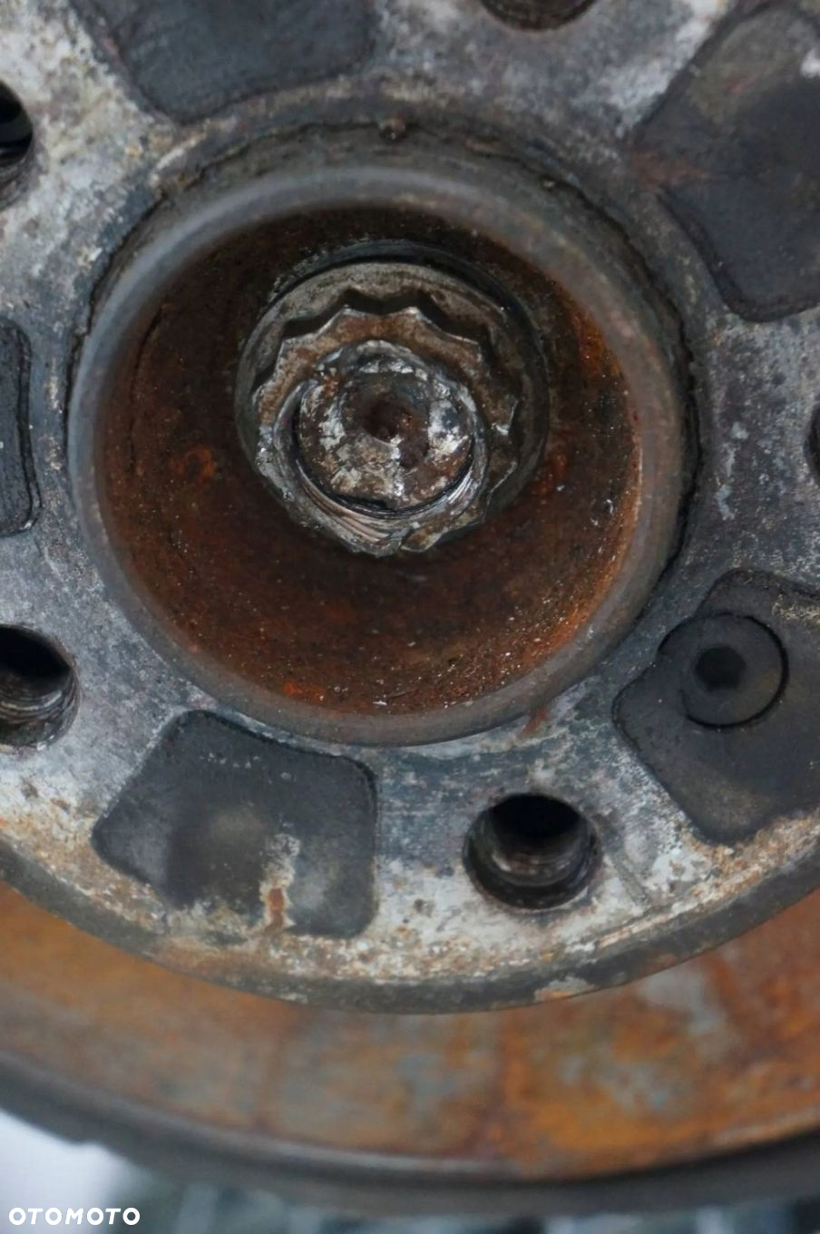 BELKA OŚ TYŁ SANKI ZAWIESZENIE BMW F20 - 11