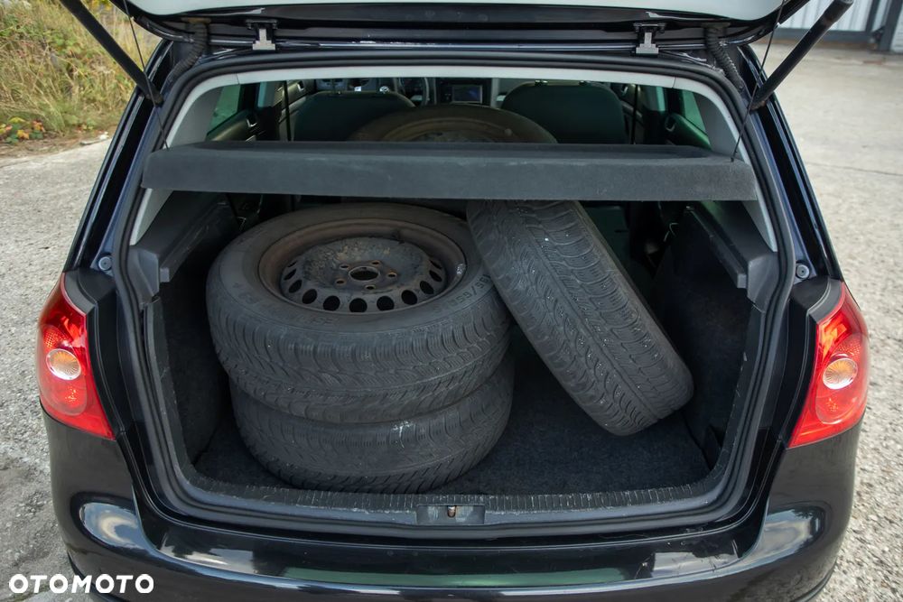 Volkswagen Golf 1.9 TDI United - 19