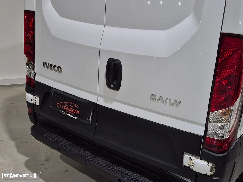 Iveco Daily 2.3 - 2022 | GARANTIA | NACIONAL - 12m3 - 156CV - 6