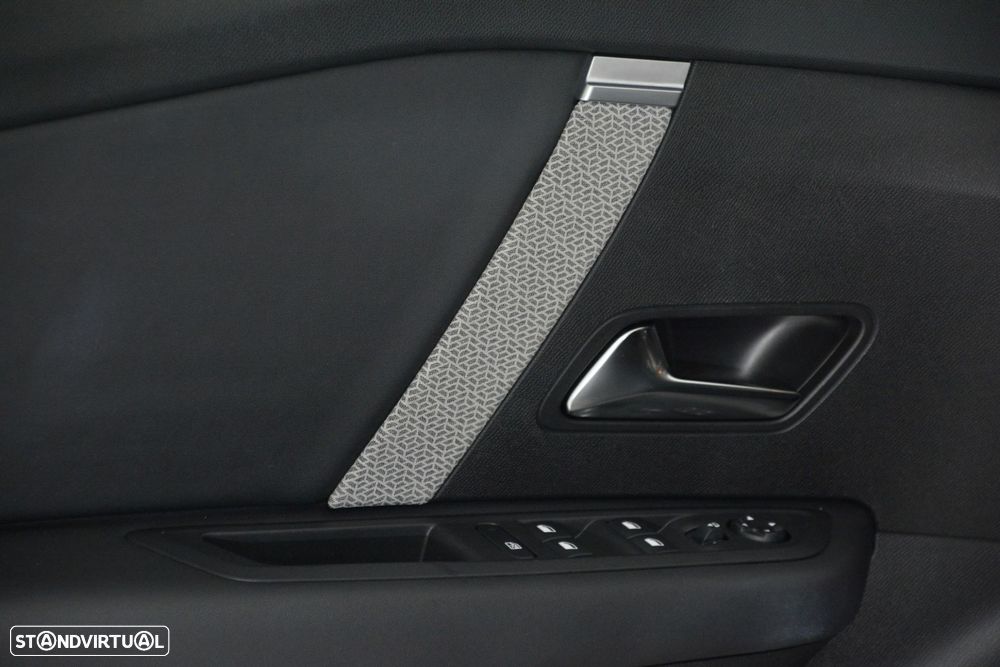 Citroën C4 X 1.5 BlueHDi Feel Pack EAT8 - 22