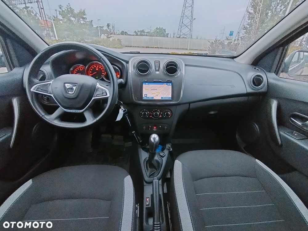 Dacia Sandero - 11