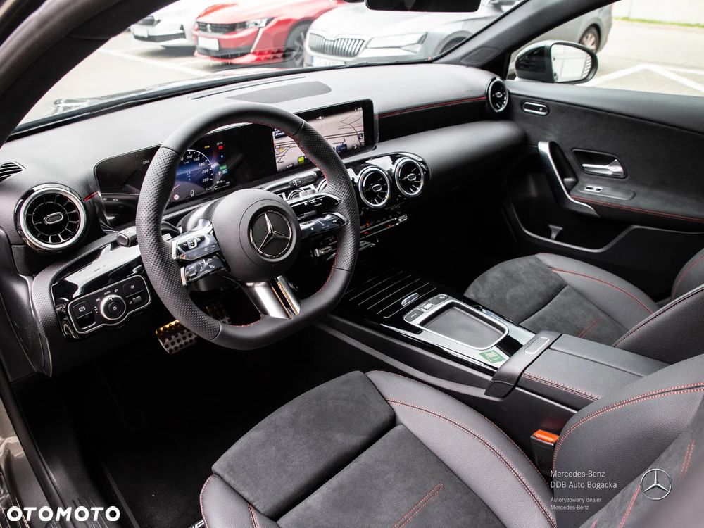 Mercedes-Benz Klasa A 250 e PHEV AMG Line 8G-DCT - 7