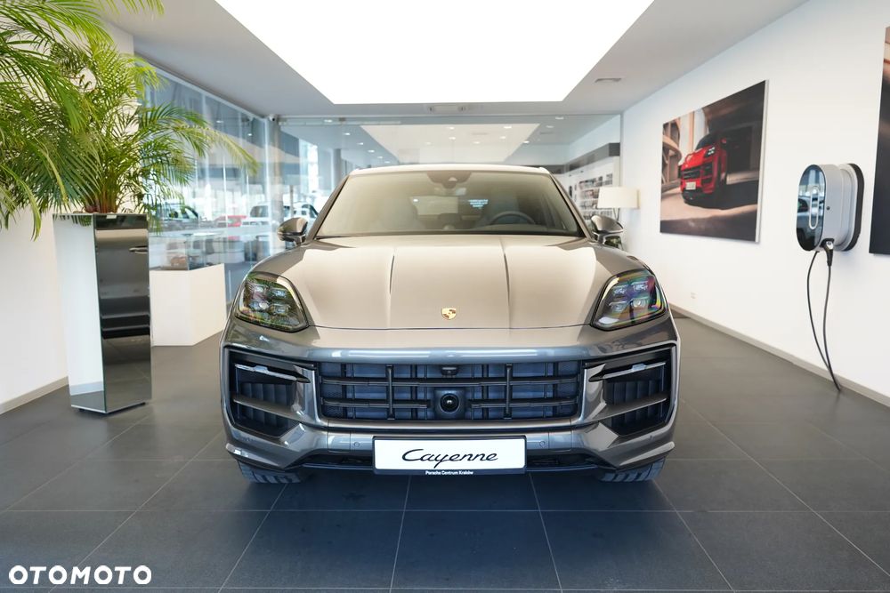 Porsche Cayenne - 5
