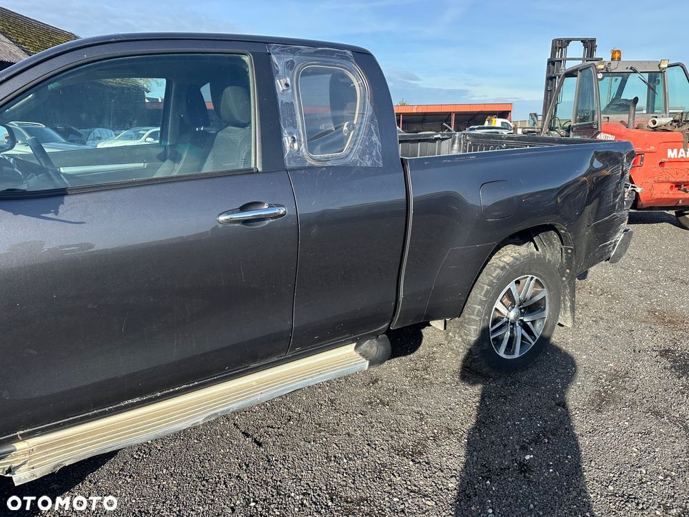 Toyota Hilux 4x4 Double Cab Duty Comfort - 24