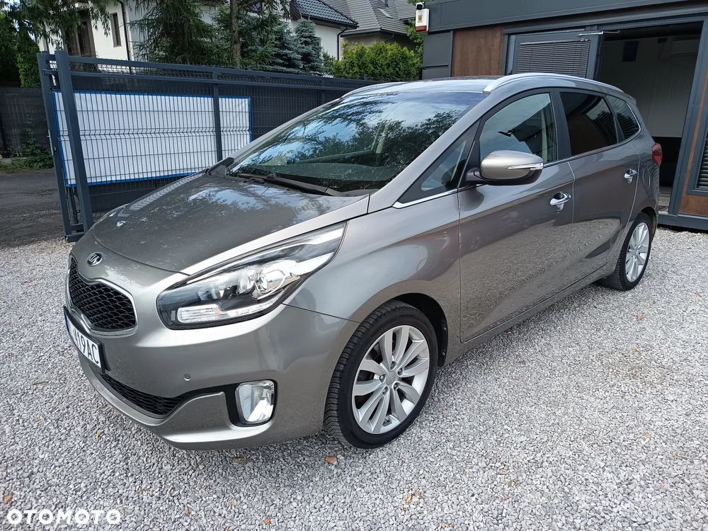Kia Carens 1.6 GDI Attract - 2