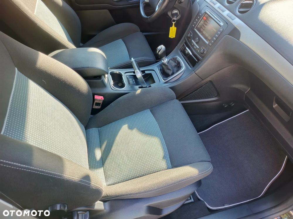 Ford S-Max 2.0 TDCi DPF Titanium - 17