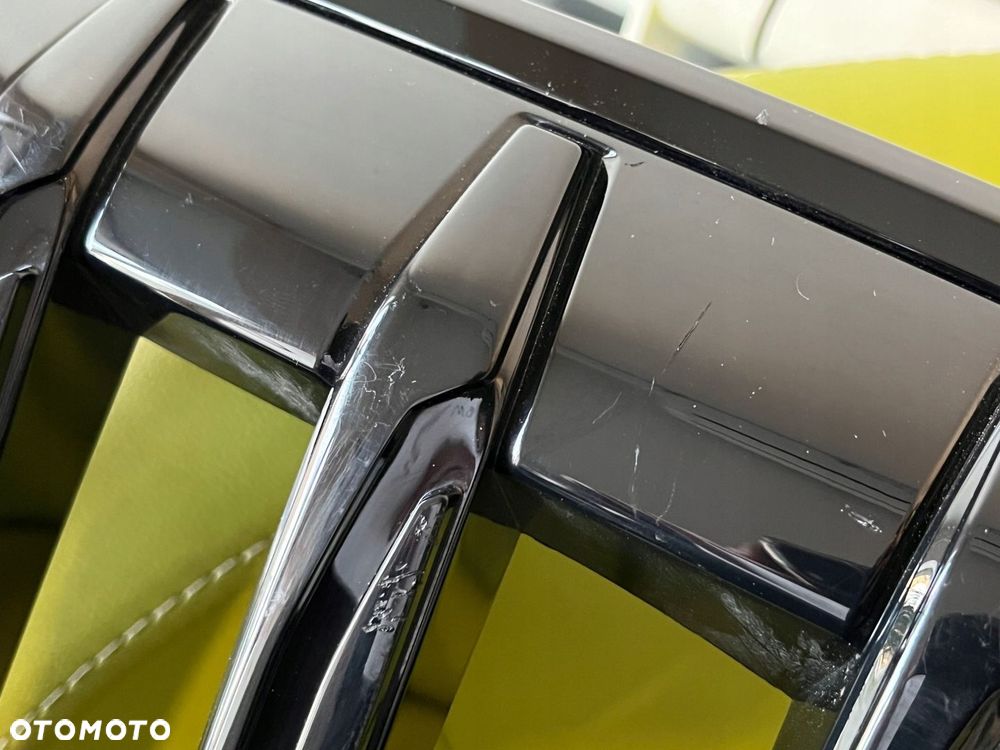 Grill atrapa chłodnicy BMW IX1 nowy model - 10