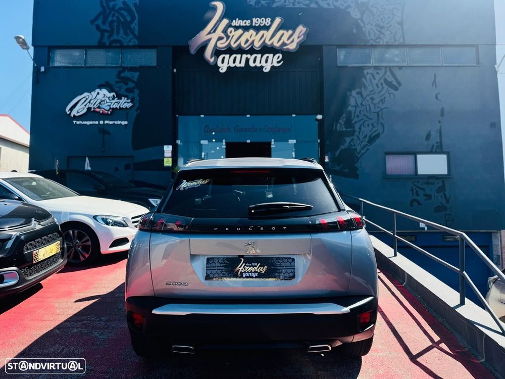Peugeot 2008 1.2 PureTech Allure Pack EAT8 - 9