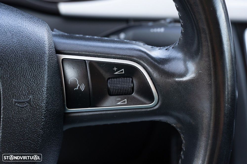 Audi A4 2.0 TDI Advance - 24