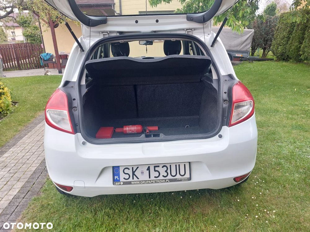 Renault Clio 1.2 16V Alize - 14