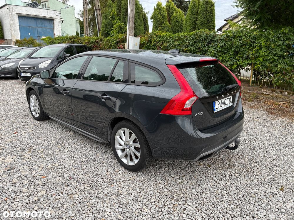 Volvo V60 D2 Base - 5