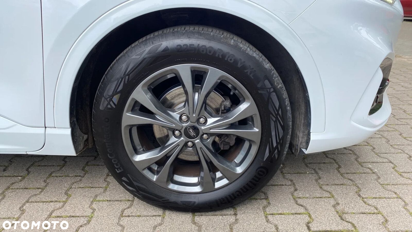 Ford Kuga - 11