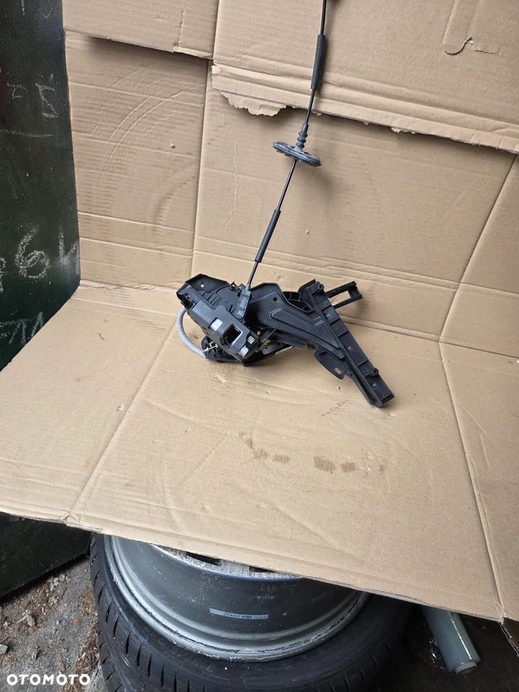 Zamek drzwi lewy tył tylny Ford Focus IV Mk-4 2594002 JX7B-A264A27-AAH zamek drzwi tylnych lewy Ford Focus Mk4 - 3