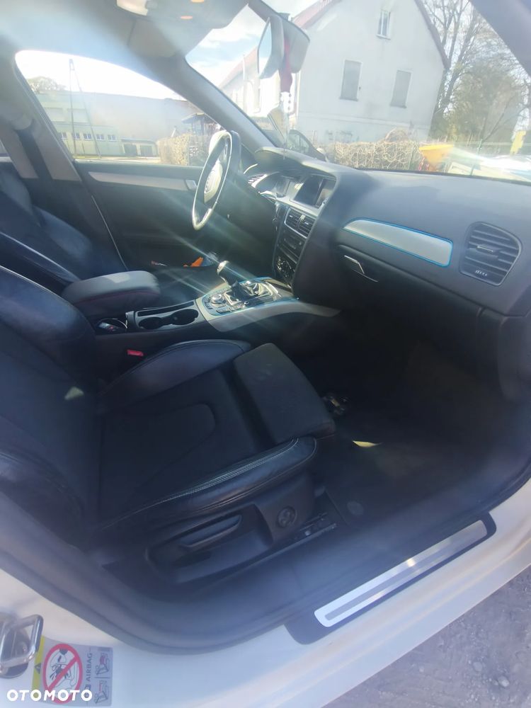 Audi A4 Limousine - 23