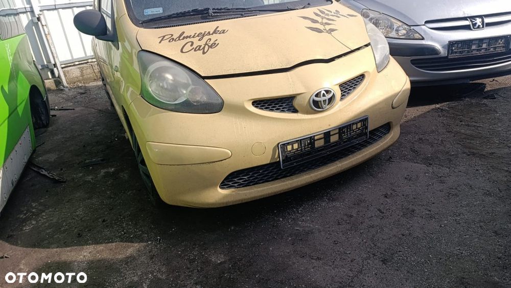 35923 Toyota Aygo 2008 rok model od 05-08 przedlift silnik 1.0 1KR-FE lakier 211 - 2