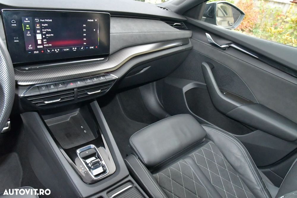 Skoda Octavia 2.0 TSI DSG RS - 23