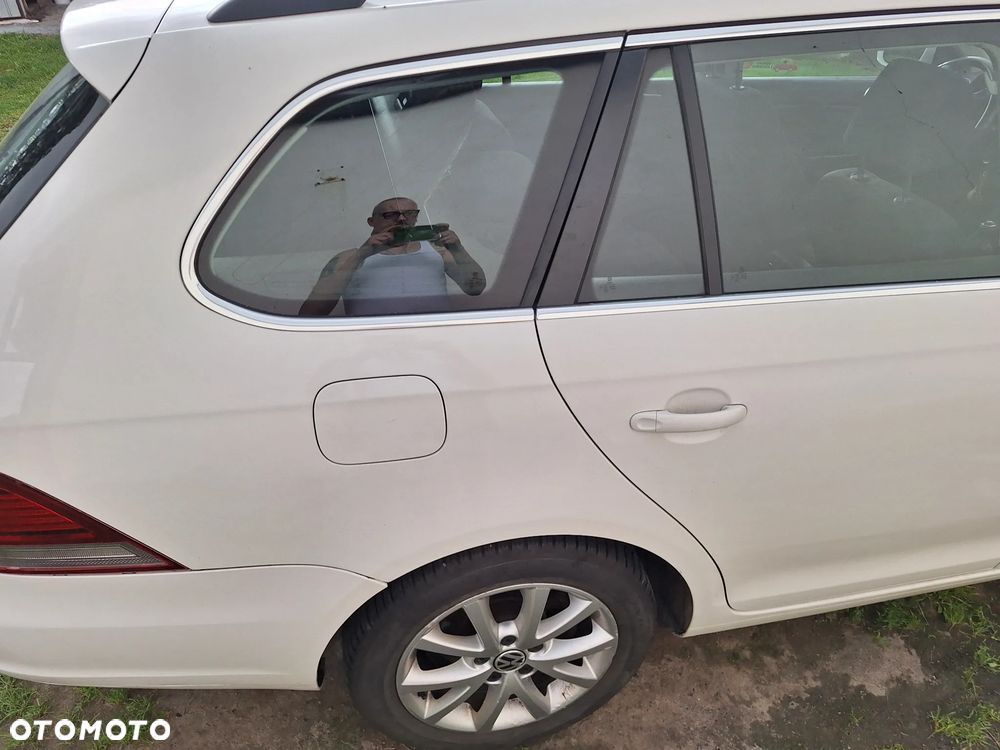 Volkswagen Golf 1.6 TDI BlueMot Comfortline - 8