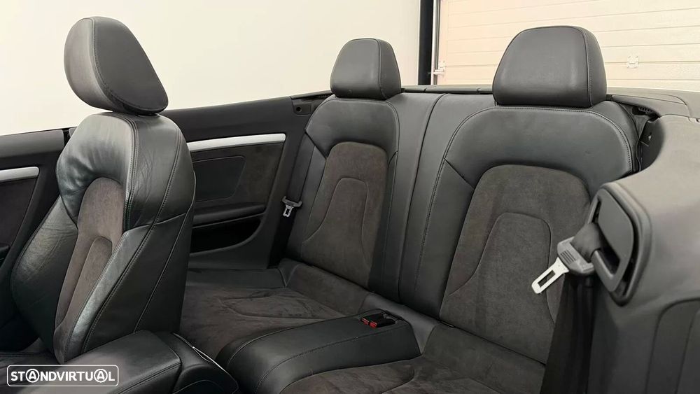 Audi A5 Cabrio 2.0 TDi S-line - 33