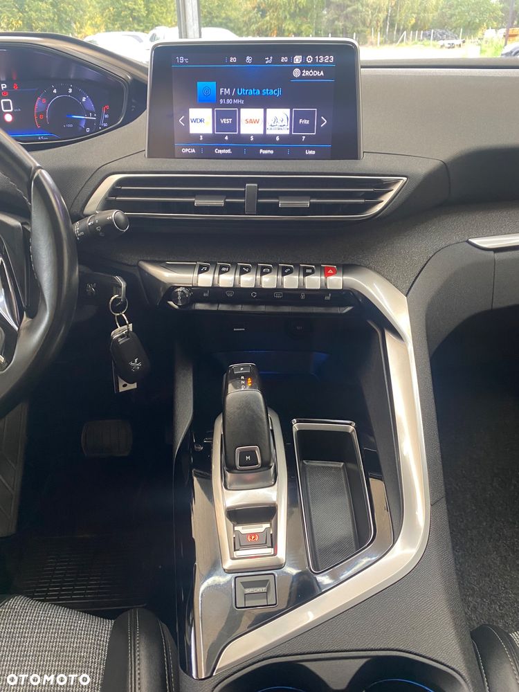 Peugeot 3008 BlueHDi 180 Stop & Start EAT8 Allure - 28