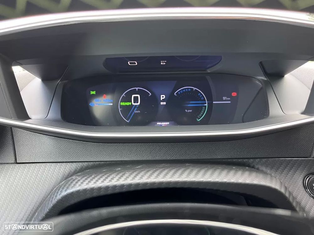 Peugeot e-2008 50 kWh GT - 13