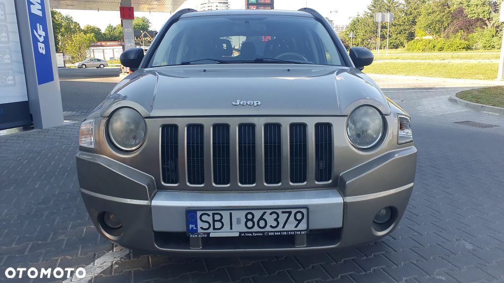 Jeep Compass 2.4I 4x4 Sport - 16