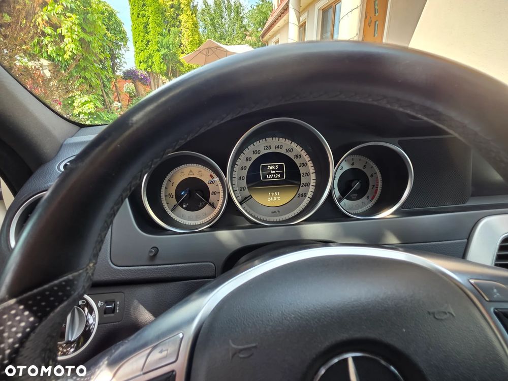 Mercedes-Benz Klasa C 180 BlueEFFICIENCY Avantgarde - 28