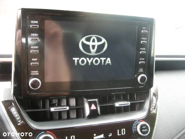 Toyota Corolla 1.6 Executive - 12