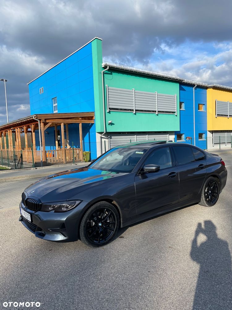 BMW Seria 3 330i Sport Line - 5