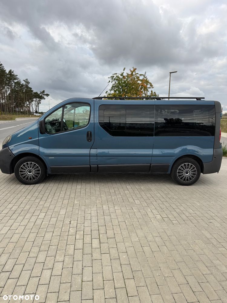 Opel Vivaro L2H1 2.9t - 4