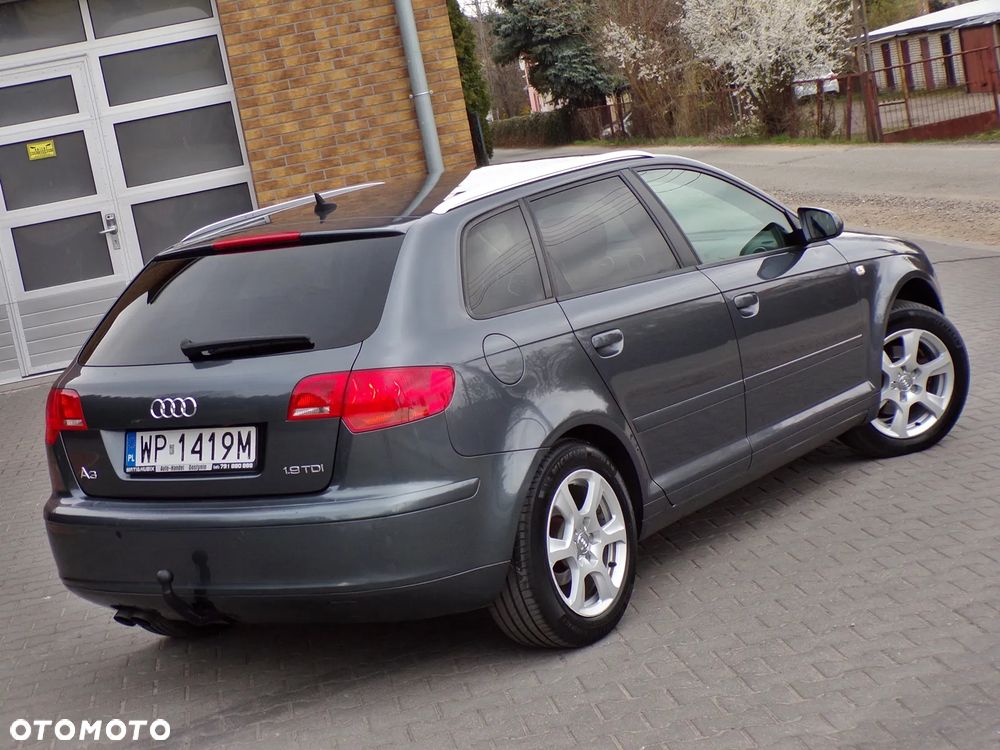 Audi A3 Sportback 1.9 TDI S line Sportpaket plus - 14