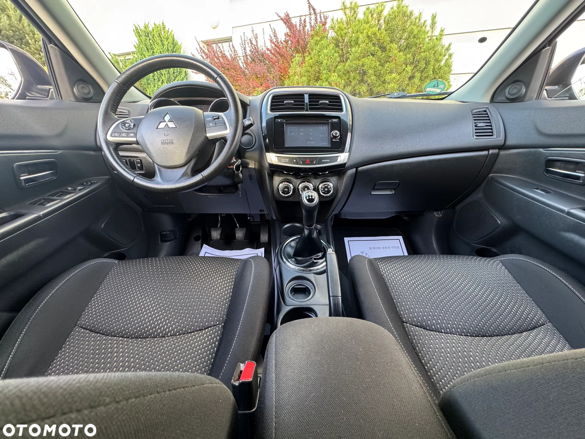Mitsubishi ASX 1.6 Intense Plus Navi Blue Edition - 8