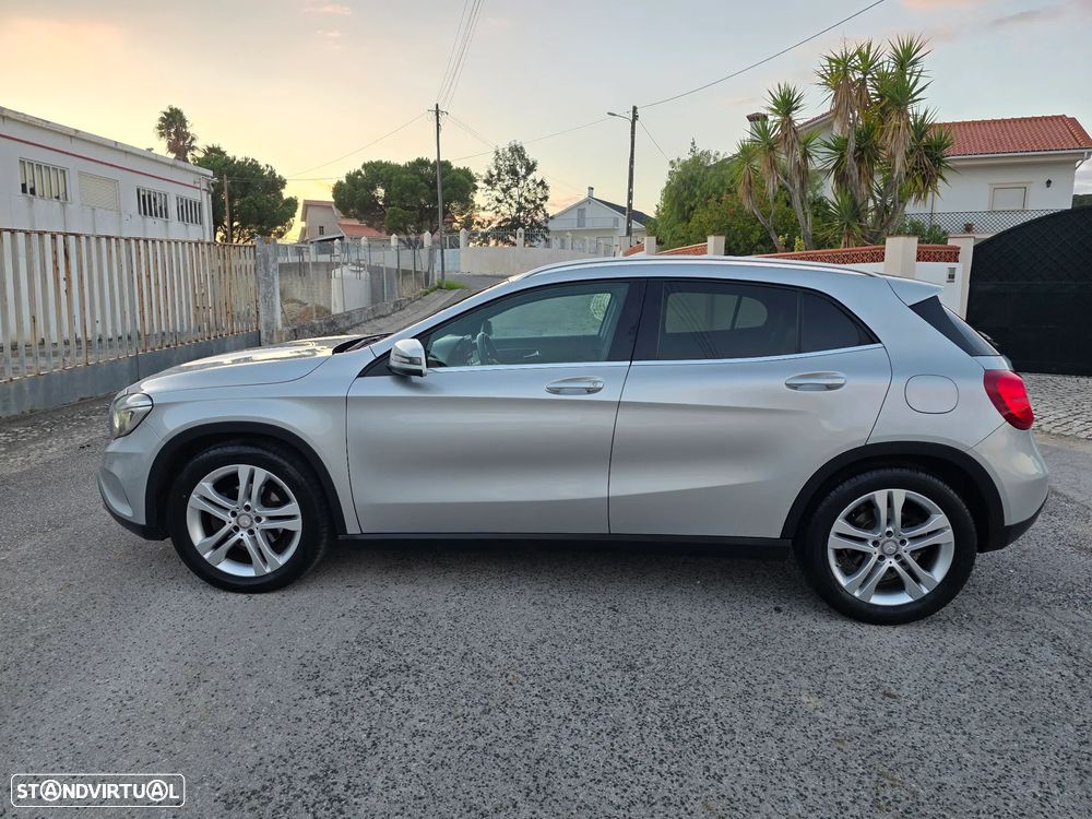 Mercedes-Benz GLA 200 CDi Urban Aut. - 2