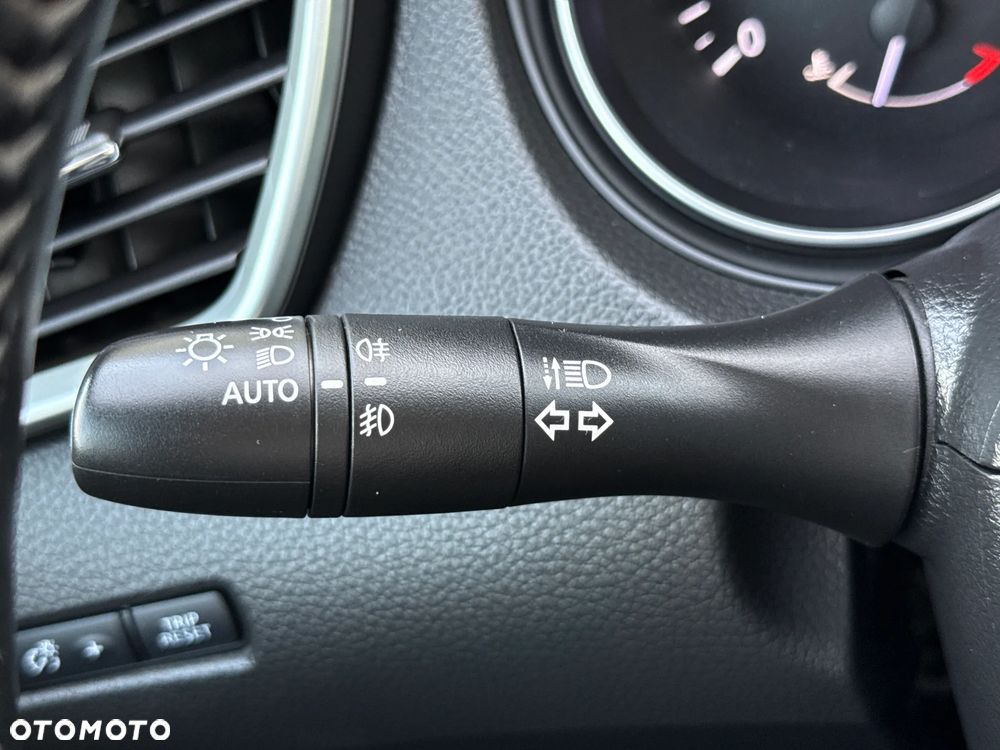 Nissan Qashqai 1.6 DIG-T N-Connecta - 39