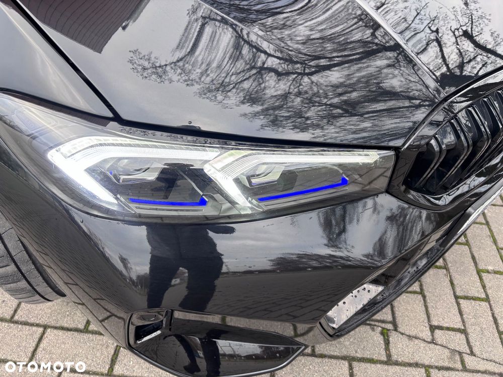 BMW Seria 3 320d xDrive M Sport Shadow sport - 9