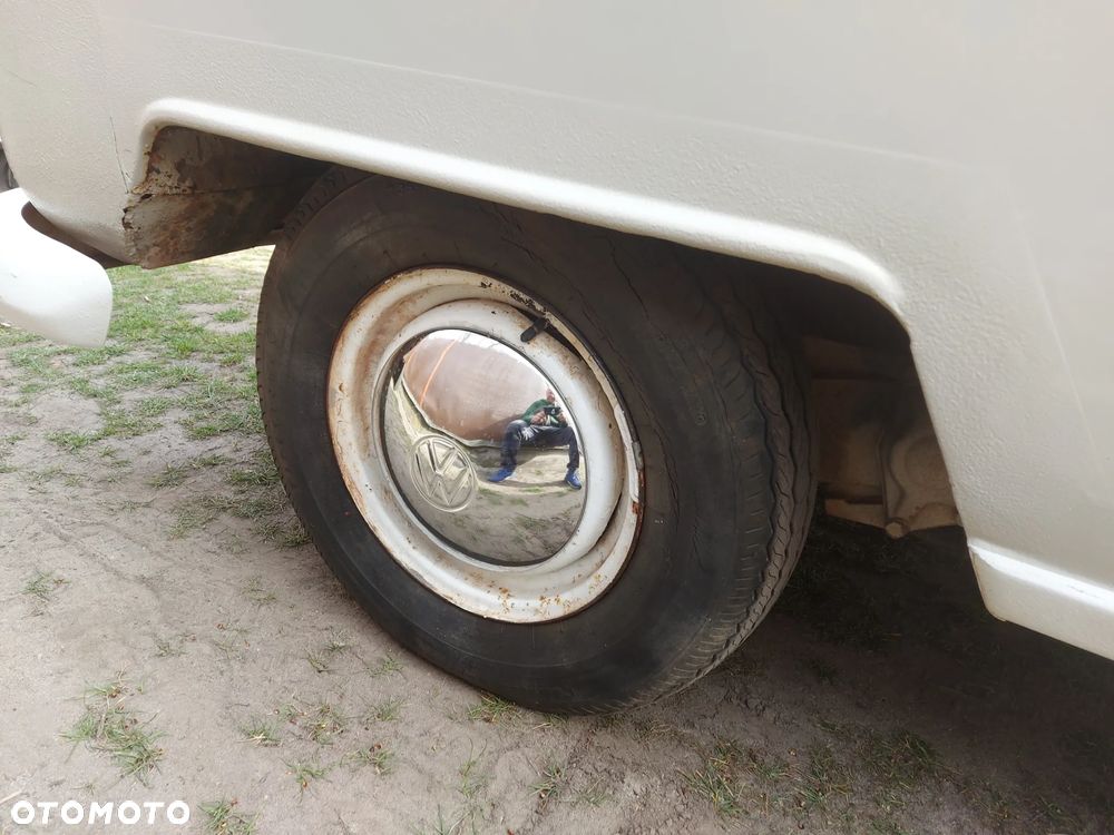 Volkswagen Transporter - 25