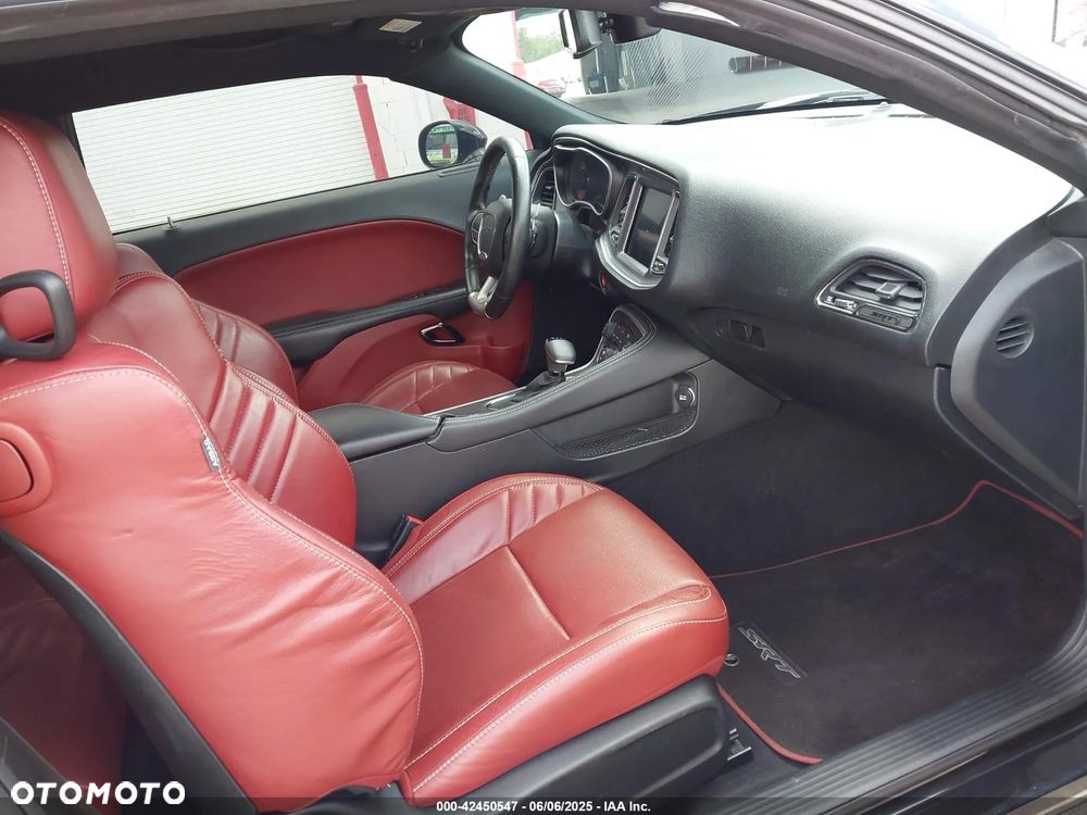 Dodge Challenger 6.4 Scat Pack - 5