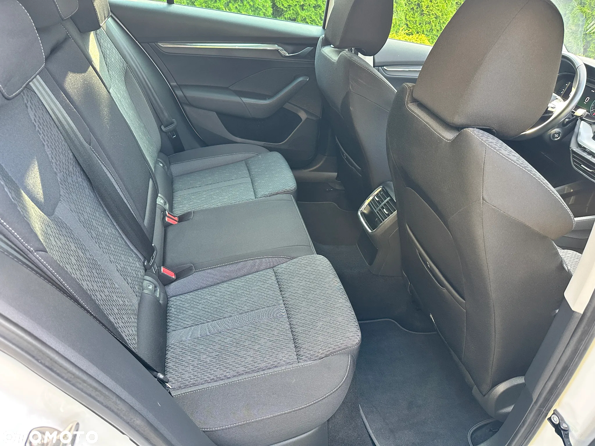 Skoda Octavia 2.0 TDI DSG Style - 19