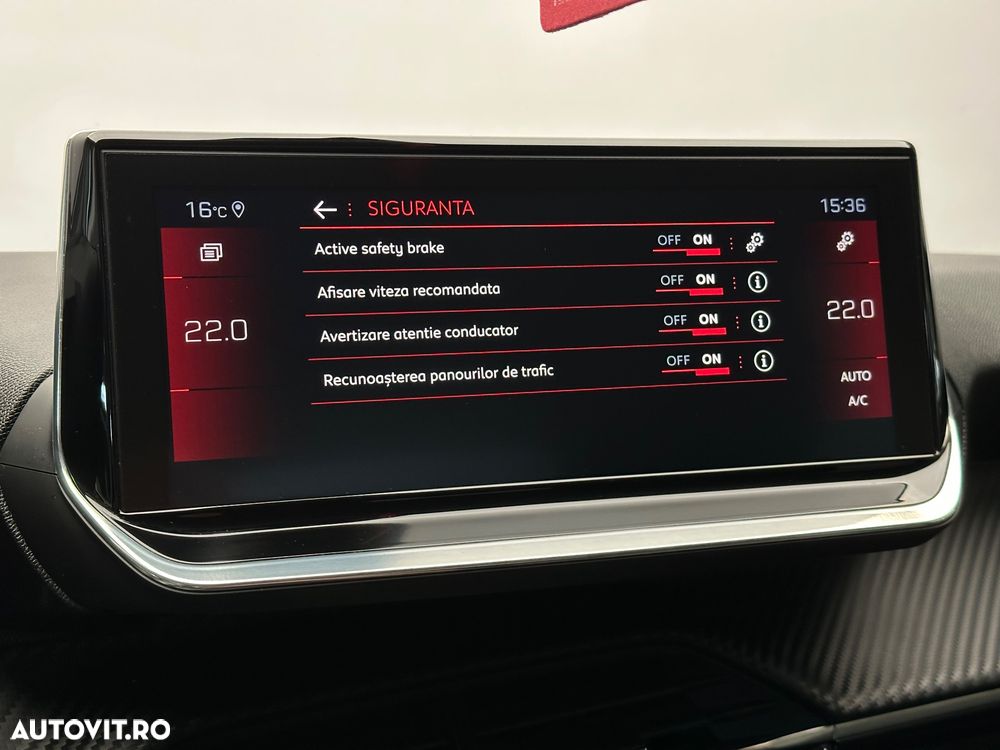 Peugeot 208 1.2 L PureTech STT EAT8 Allure - 15