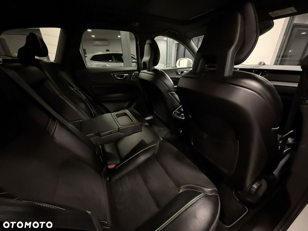 Volvo XC 60 - 22