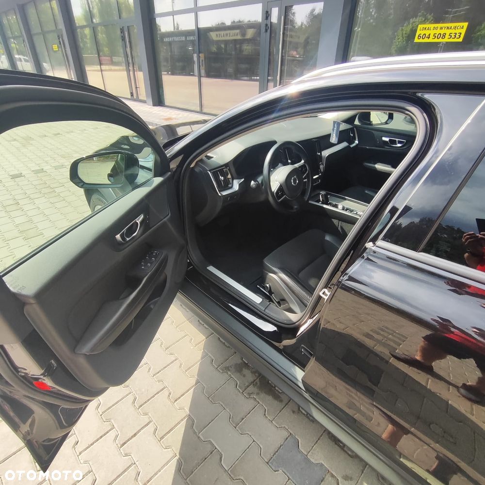Volvo V60 Cross Country B5 B AWD - 8
