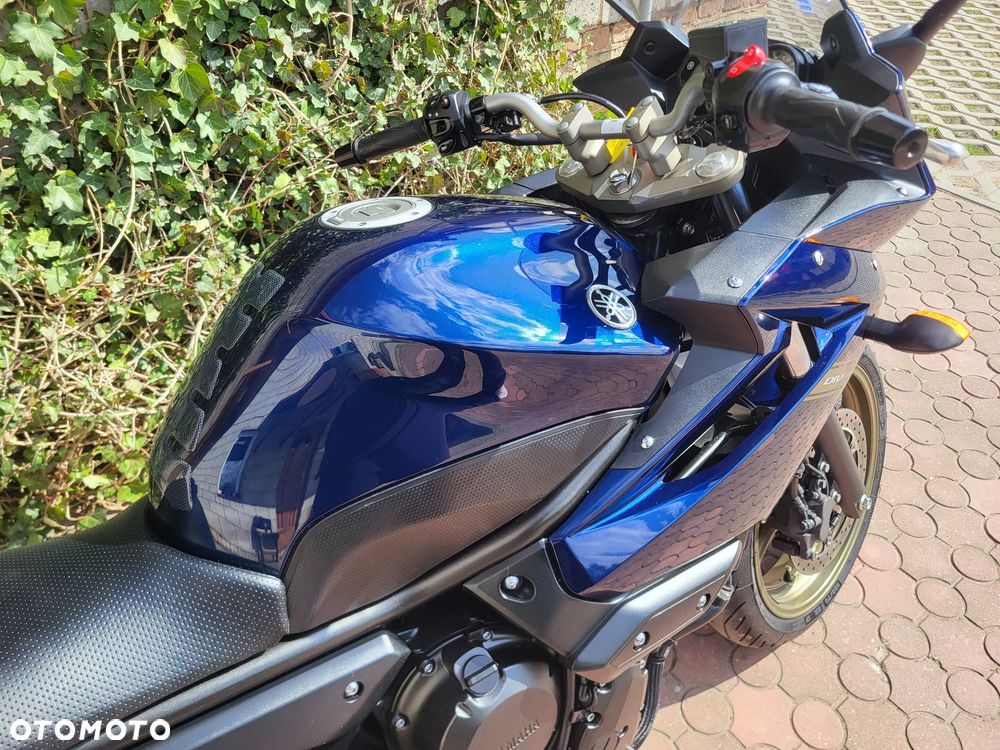 Yamaha XJ - 24