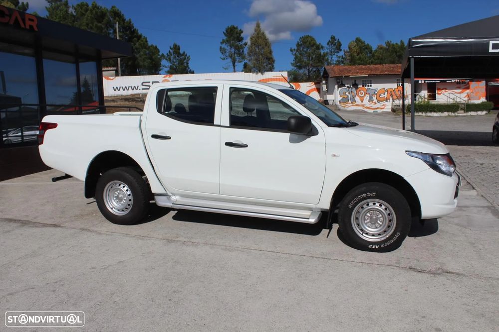 Mitsubishi L200 2.4 DI-D CD Invite 4WD - 3