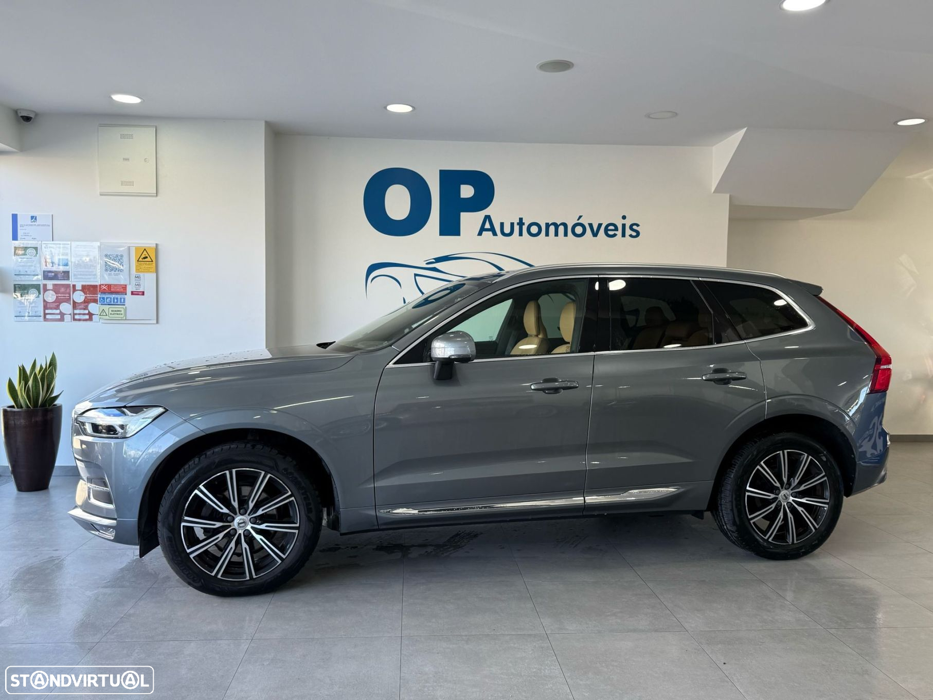 Volvo XC 60 2.0 D4 Inscription AWD Geartronic - 2