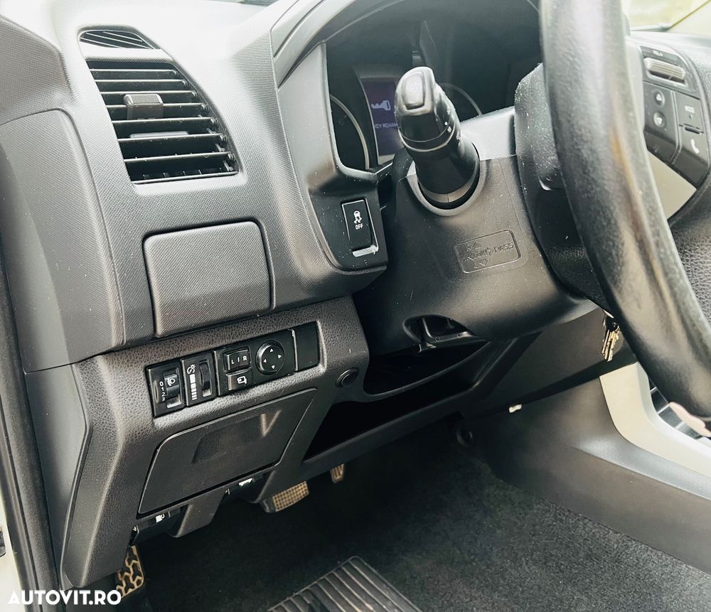 Isuzu D-Max 4x4 Double Cab Premium Aut. - 11