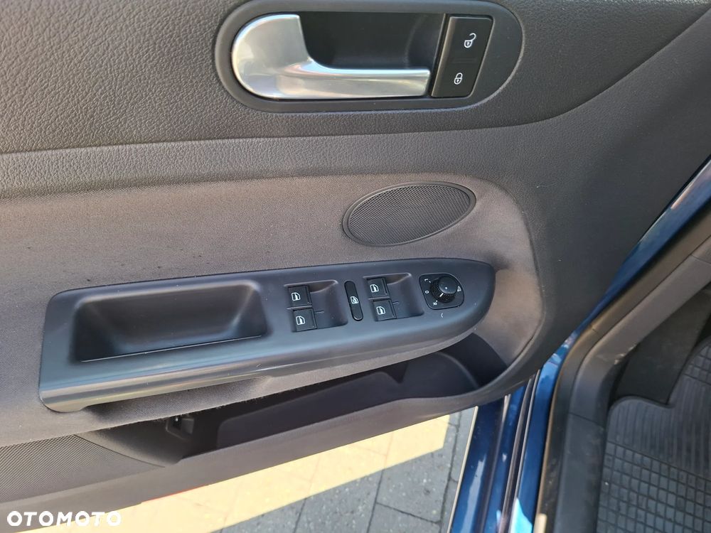 Volkswagen Golf Plus 1.9 TDI DPF Comfortline - 8