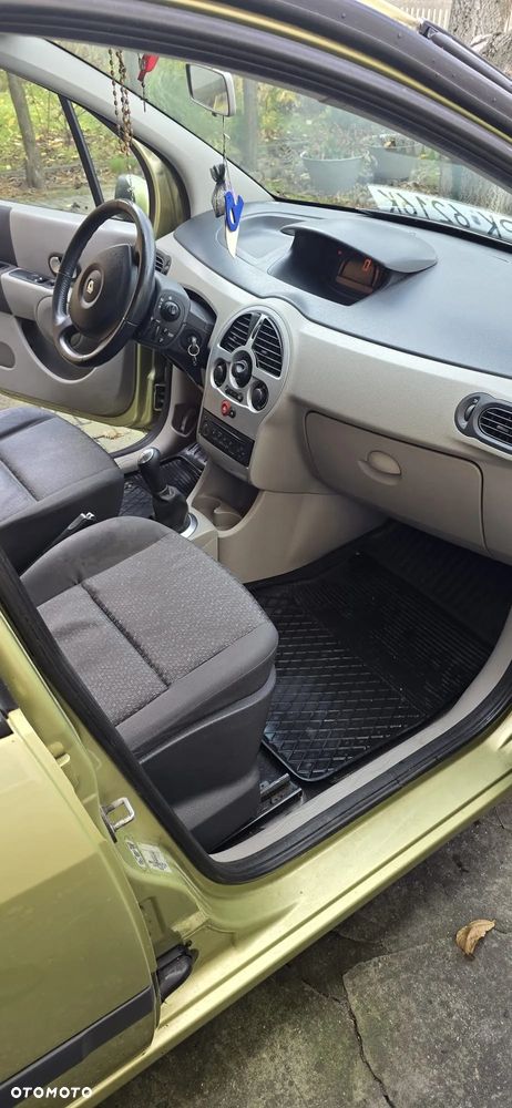 Renault Modus 1.6 16V Cite - 13