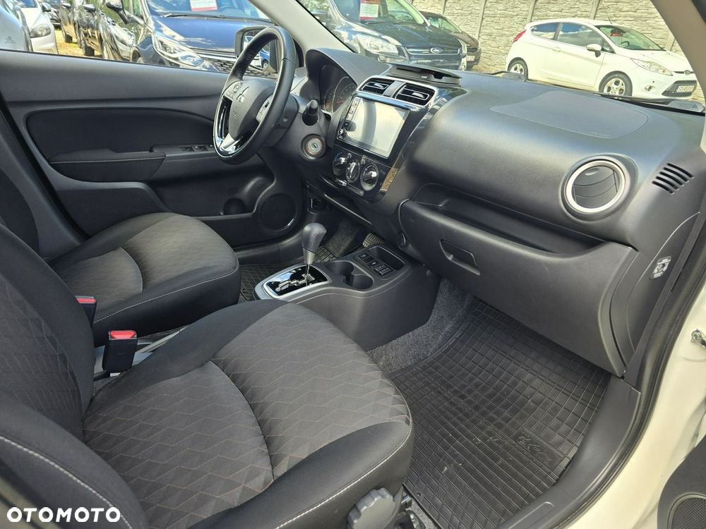 Mitsubishi Space Star 2023